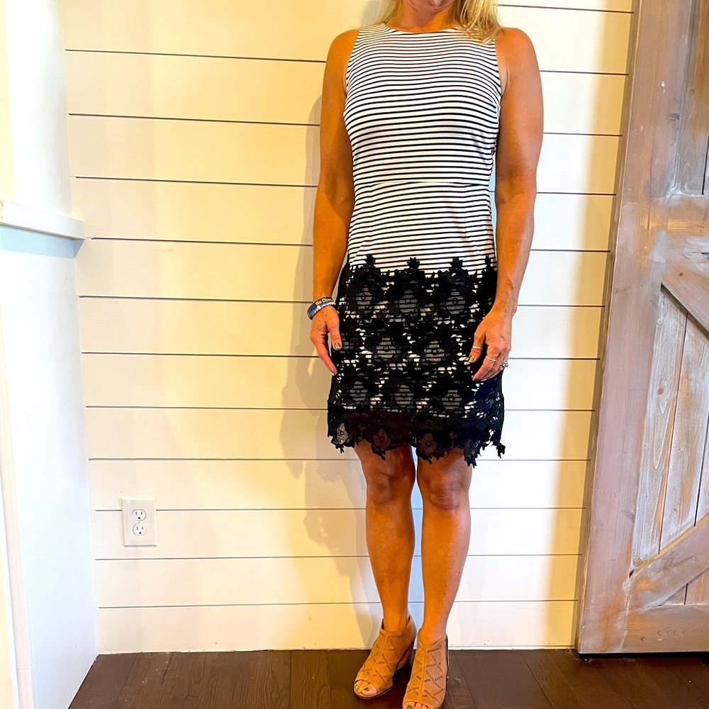 Cute dress I bought and wore to a wedding.